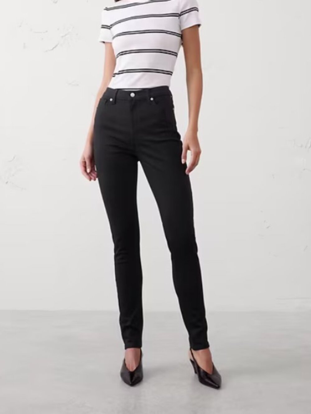 $90 NWT Banana Republic Skinny Jeans NWT Black Sz 4